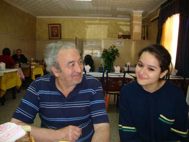 Noureddine Abdelmoumen avec sa fille